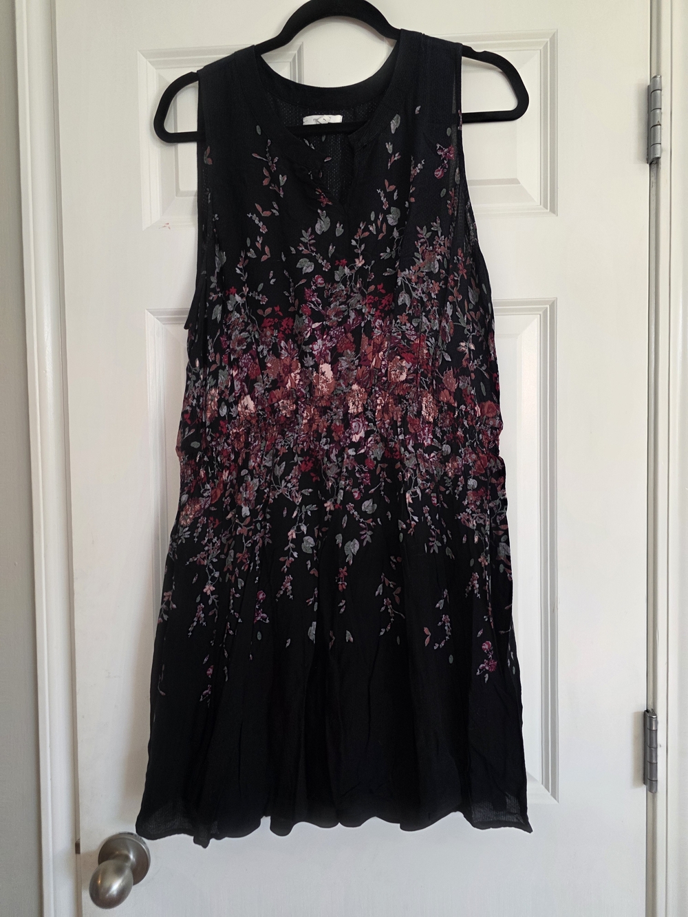Maurices Black Sleeveless Floral Shift Dress with Pink Accents